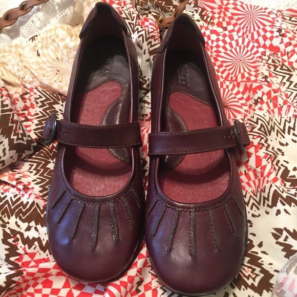 Born Mary Jane’s in EUC, size 7 - Picture 2 of 6